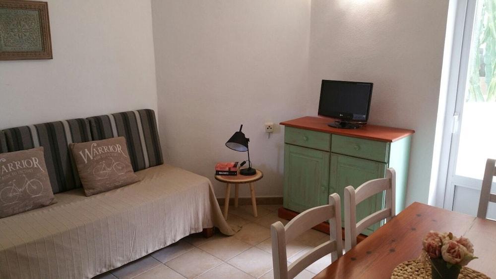 אס פוחולס Apartamentos Timon מראה חיצוני תמונה